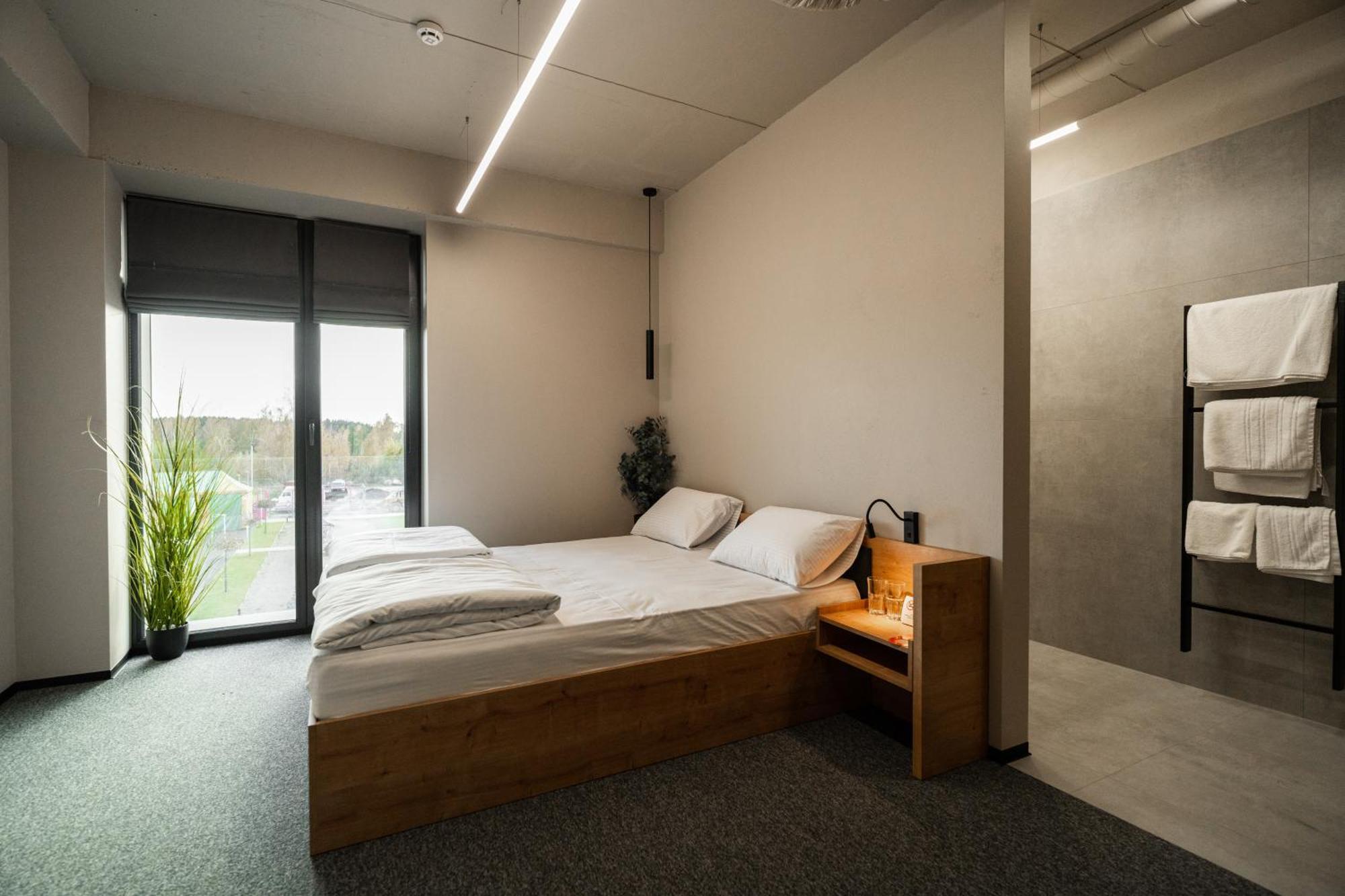 Hotel Miramar Smart Room โคเวล ภายนอก รูปภาพ