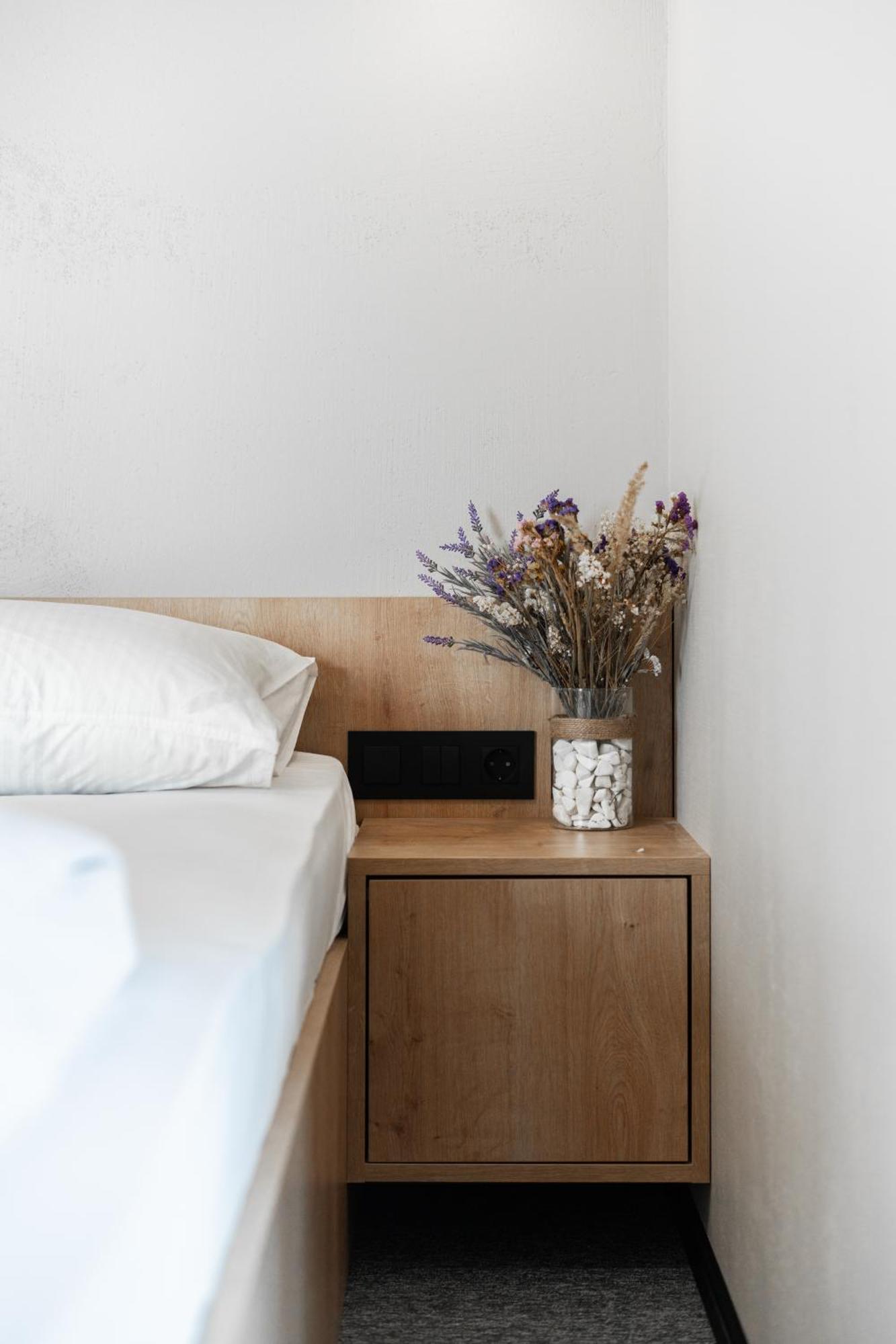 Hotel Miramar Smart Room โคเวล ภายนอก รูปภาพ