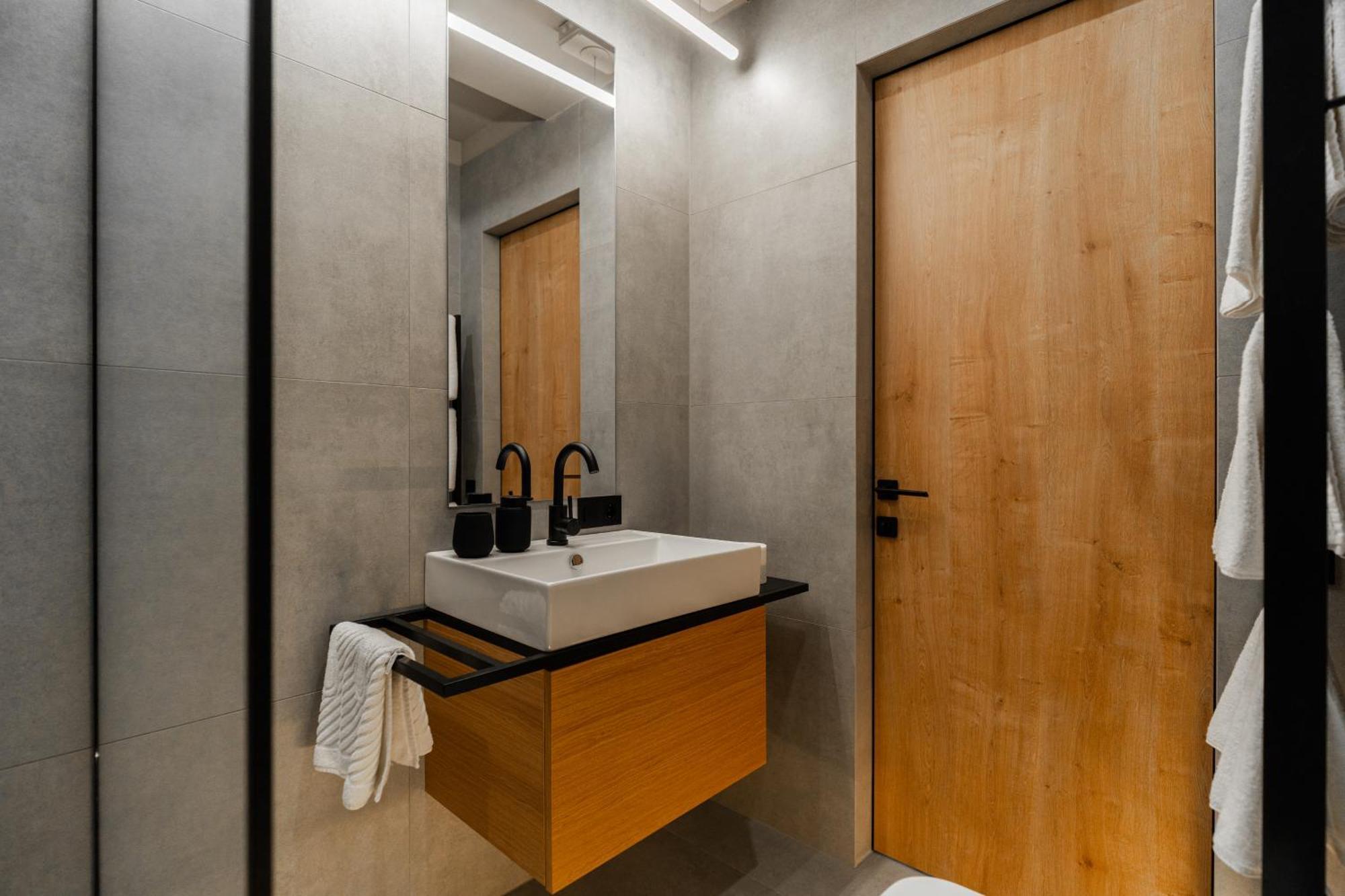 Hotel Miramar Smart Room โคเวล ภายนอก รูปภาพ