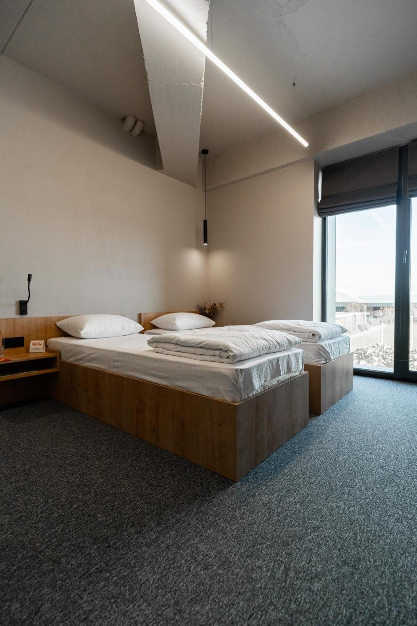 Hotel Miramar Smart Room โคเวล ภายนอก รูปภาพ